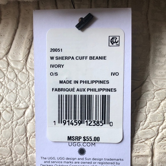 NWT UGG Women's Cream Sherpa Hat - Picture 3 of 8